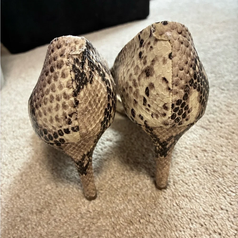 Bandolino Beige Snakeskin Heels - Picture 3 of 5